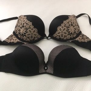 2 Victoria's Secret bombshell push up bras